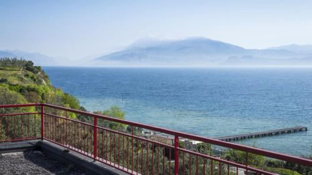 Hotel Mon Repos 32/50
