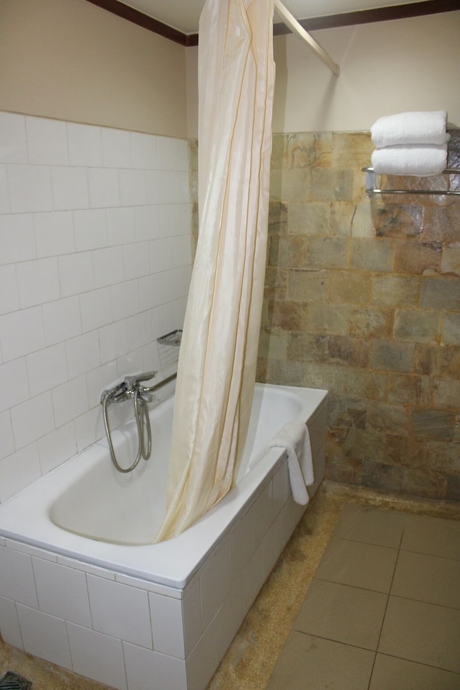 Tanjung Lesung Beach Hotel 50/50