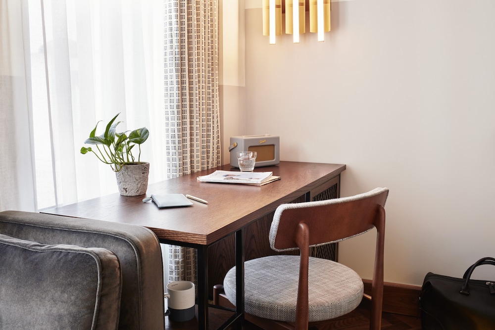 The Hoxton Holborn 35/50