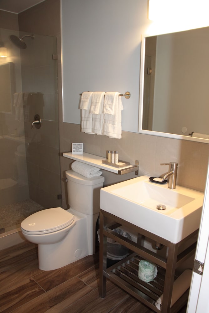El Royale Hotel - Near Universal Studios Hollywood Los Angeles 49/50