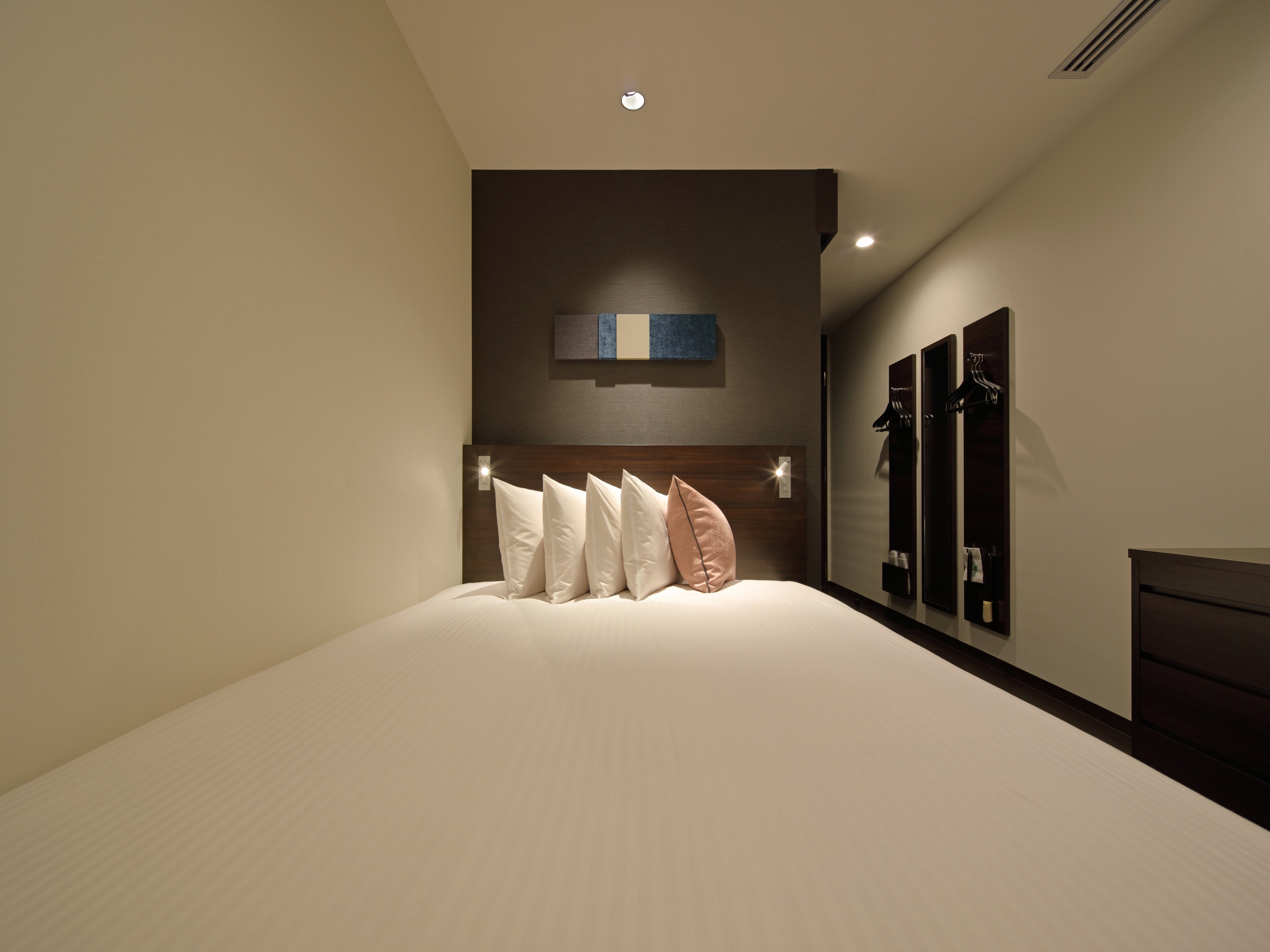 غرفة بسرير مزدوج، Red Roof Inn And Suites Osaka Namba Nippombashi 6/10