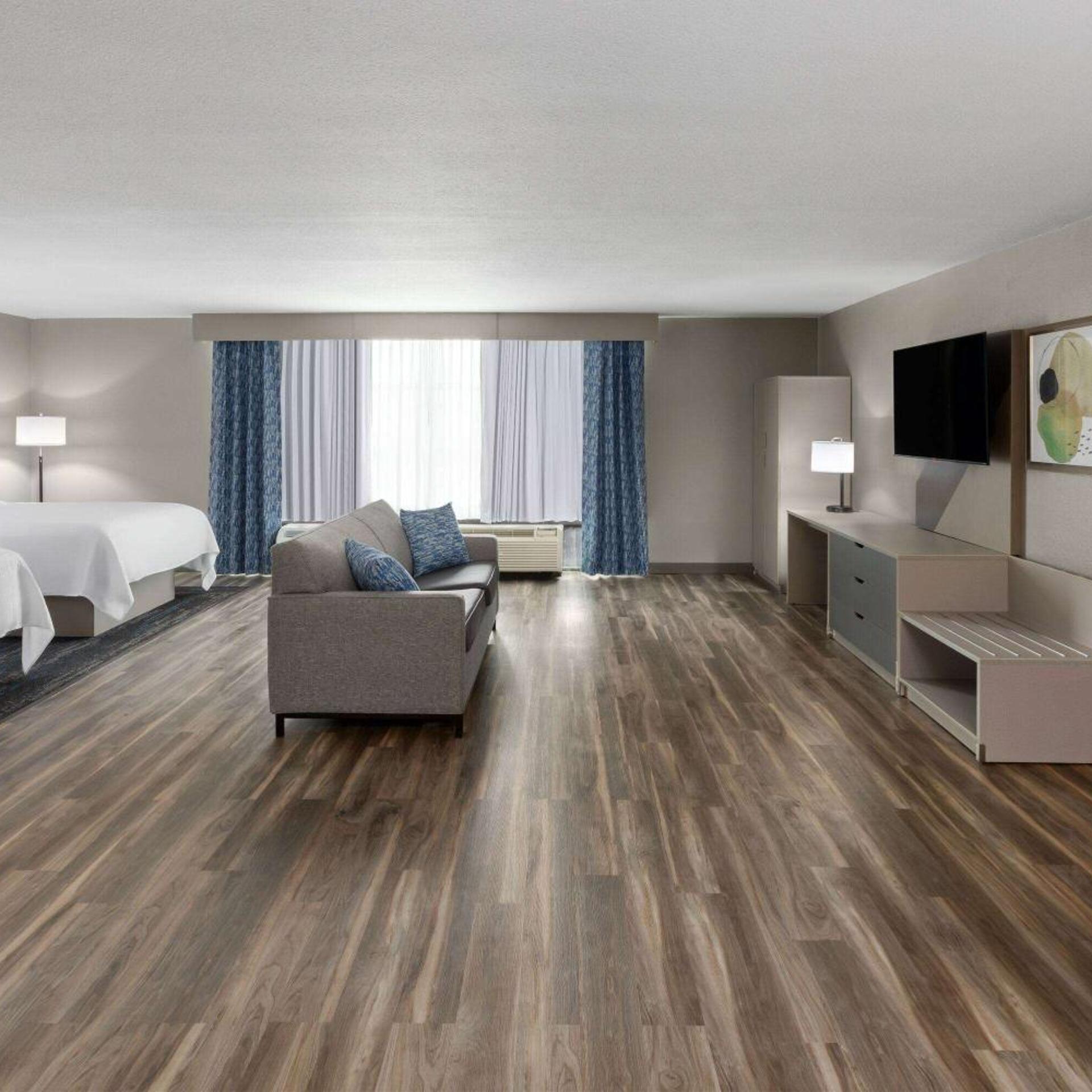 PRESIDENTIAL, SUITE, 2 QUEEN BEDS