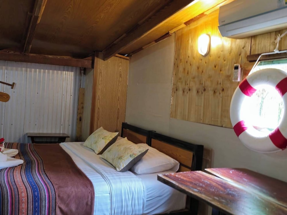 1 BEDROOM, STANDARD