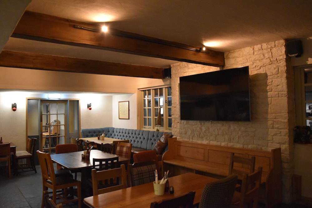 Three Horseshoes 21/41