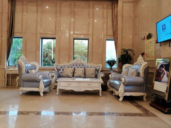Vienna International Hotel (Wenzhou Airport Binhai Park) 35/50