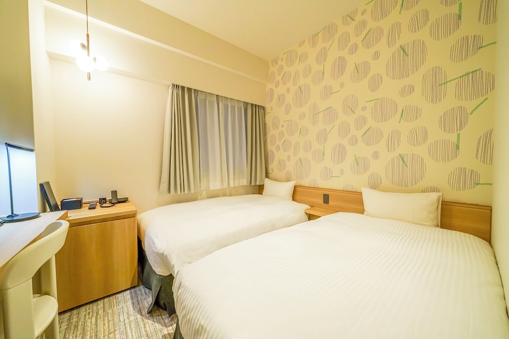 ECONOMY, TWIN BEDS