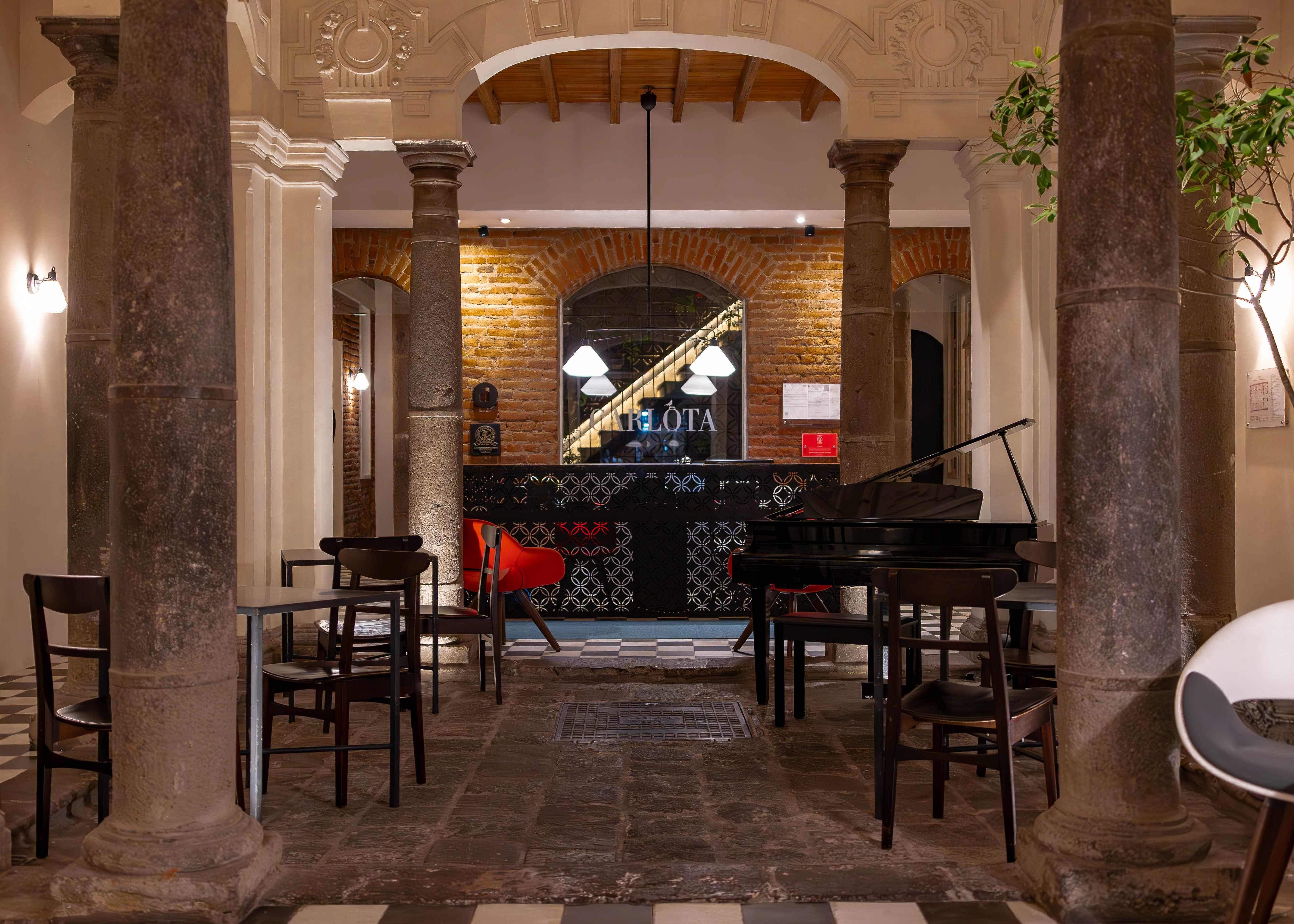 Carlota Sustainable Design Hotel 55/57