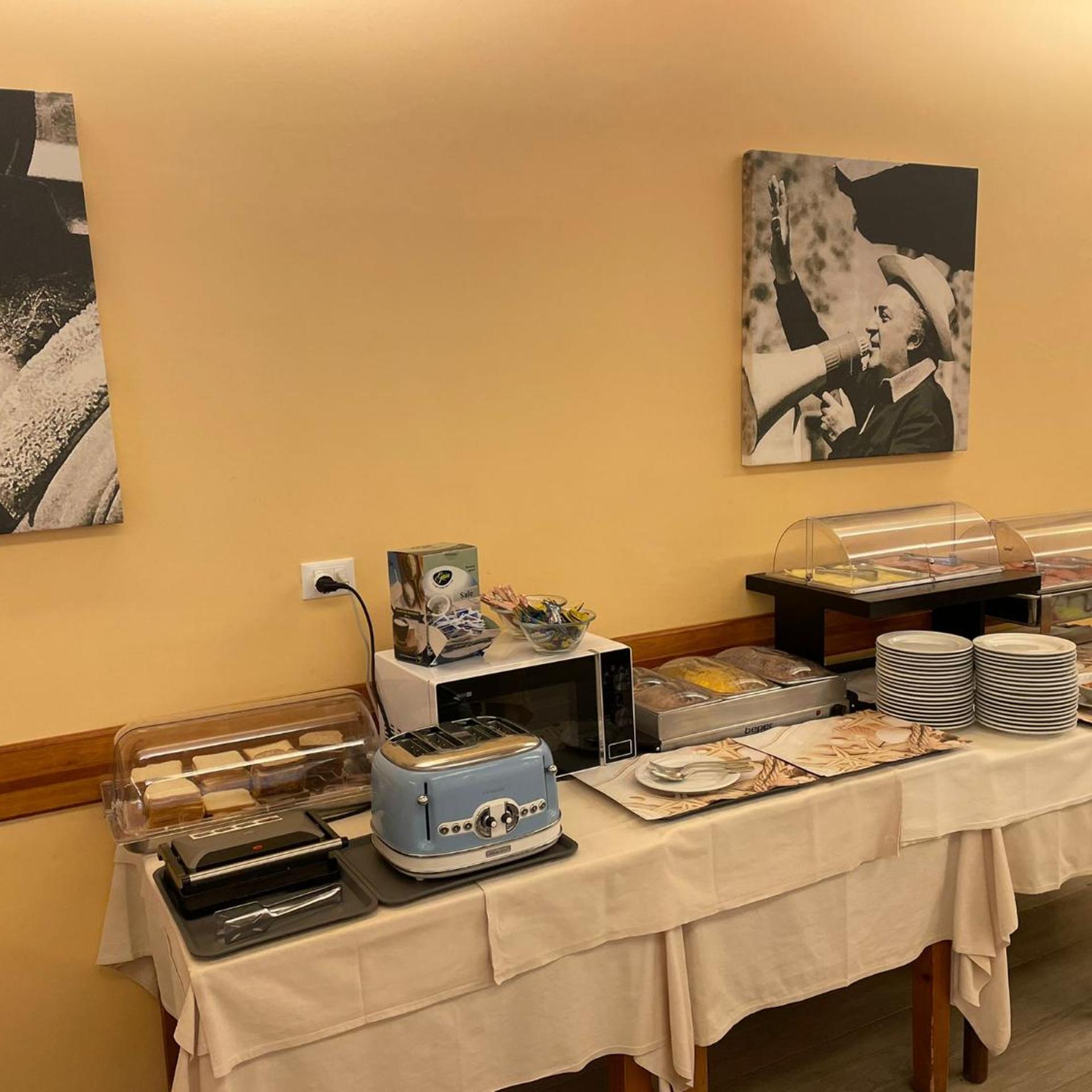 Hotel Alessi Rimini 36/50