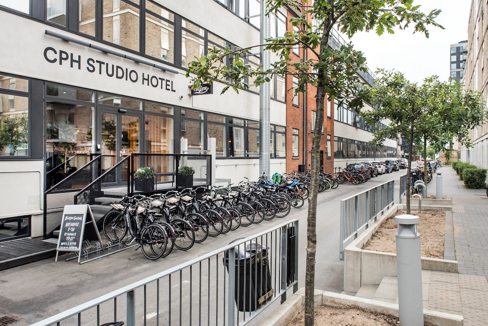 CPH STUDIO HOTEL 76/82