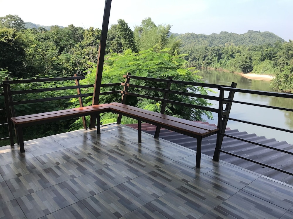 Kwainoy Riverpark & Resort 38/64