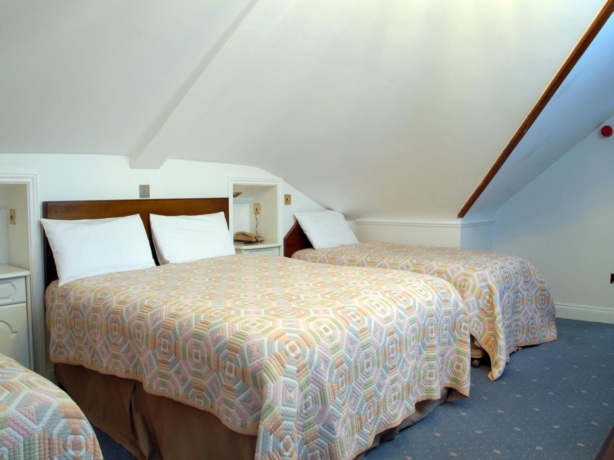 Gatwick Cambridge Hotel 22/53