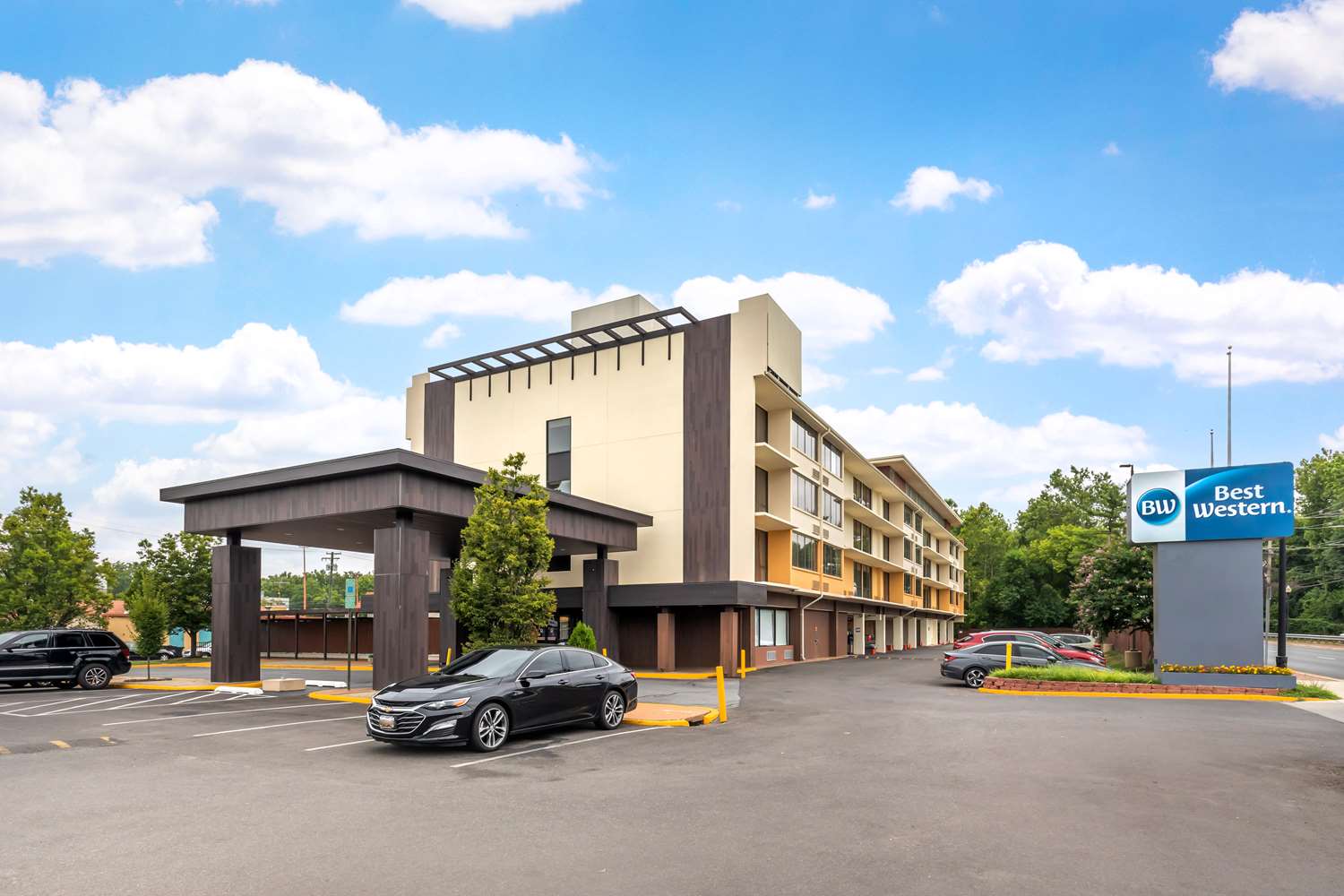Best Western Plus Laurel 48/51