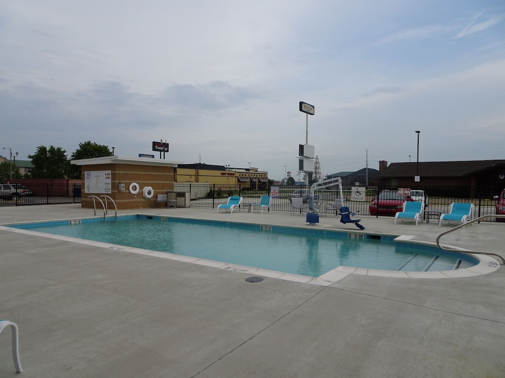 Holiday Inn Jonesboro 45/50
