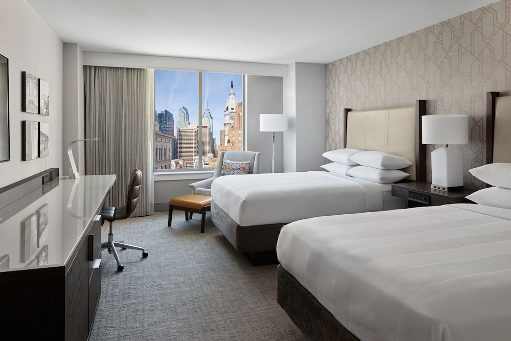 غرفة كلوب بسريرين مزدوجين لذوي الإعاقة
