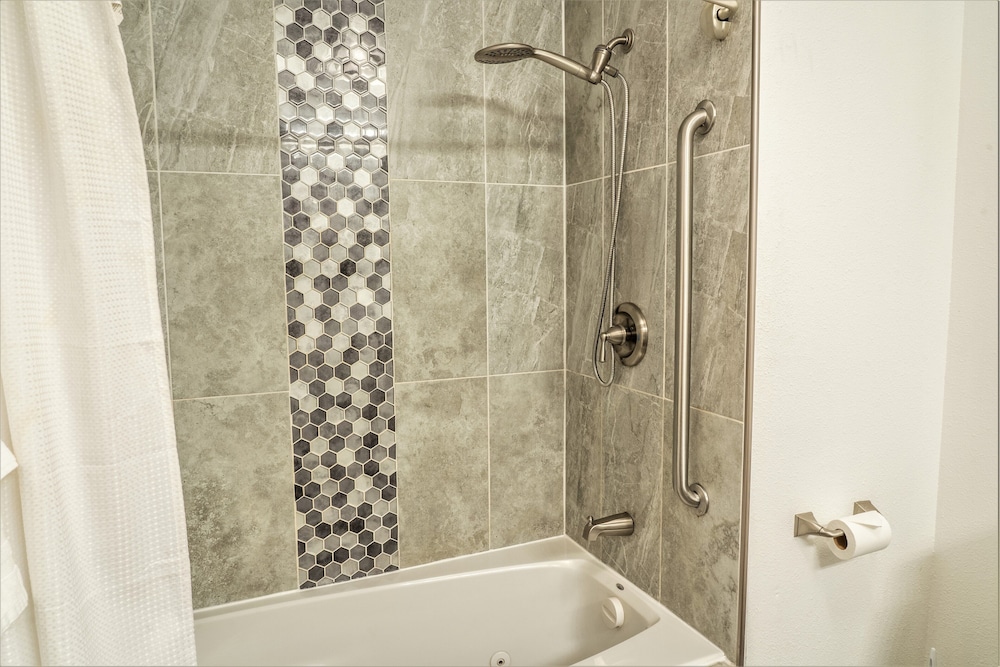 JC Suites 40/43