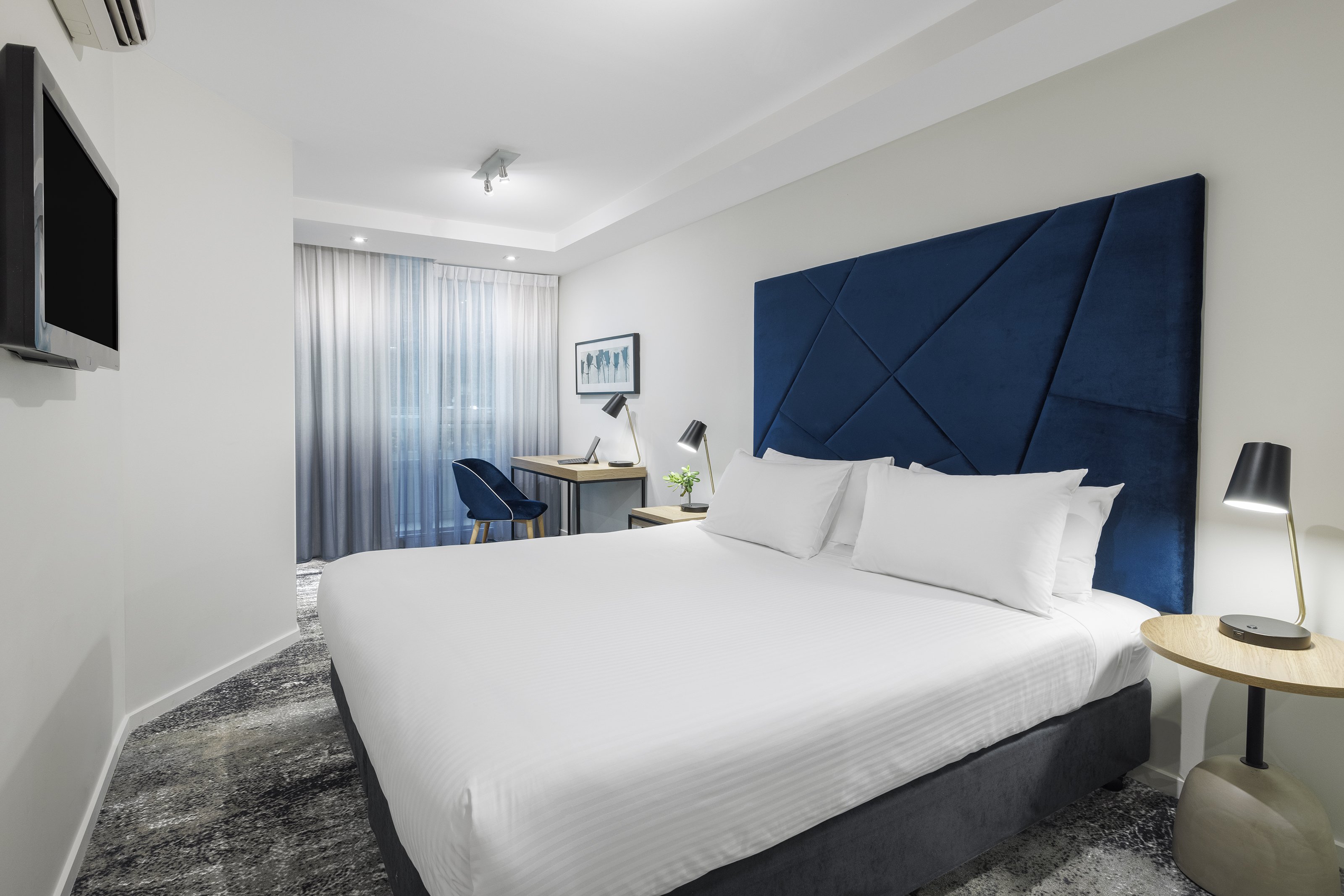 Brady Apartment Hotel Flinders Street 9/22