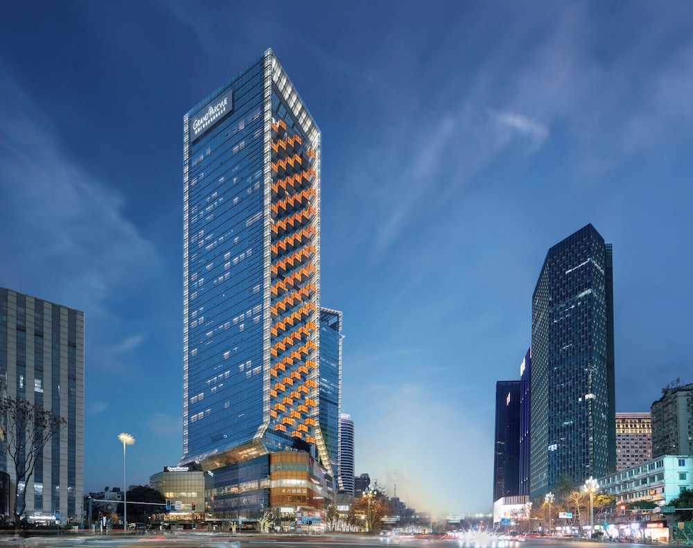 Grand ParcVue Hotel Residence Chengdu in CHENGDU