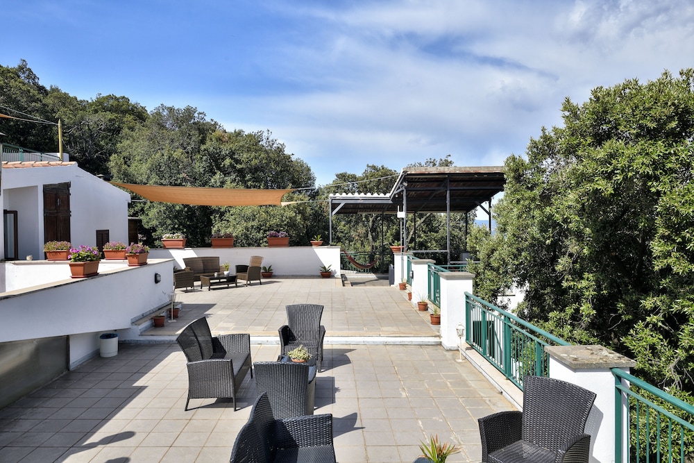 Enis Monte Maccione 66/66
