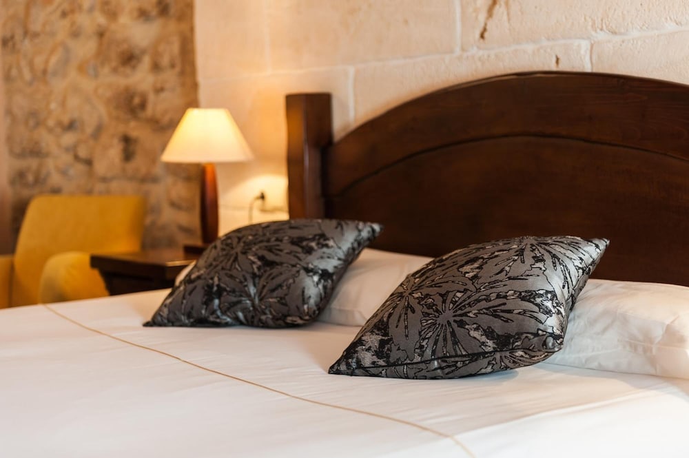 Petit Hotel Can Simo photo2