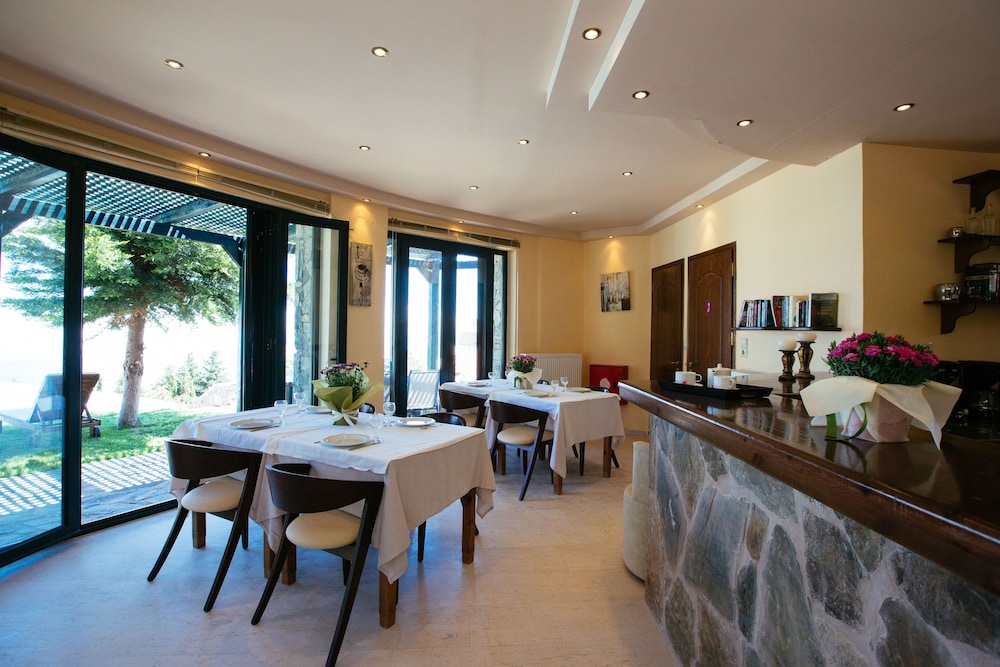 Aetovigla Guest Houses 14/30