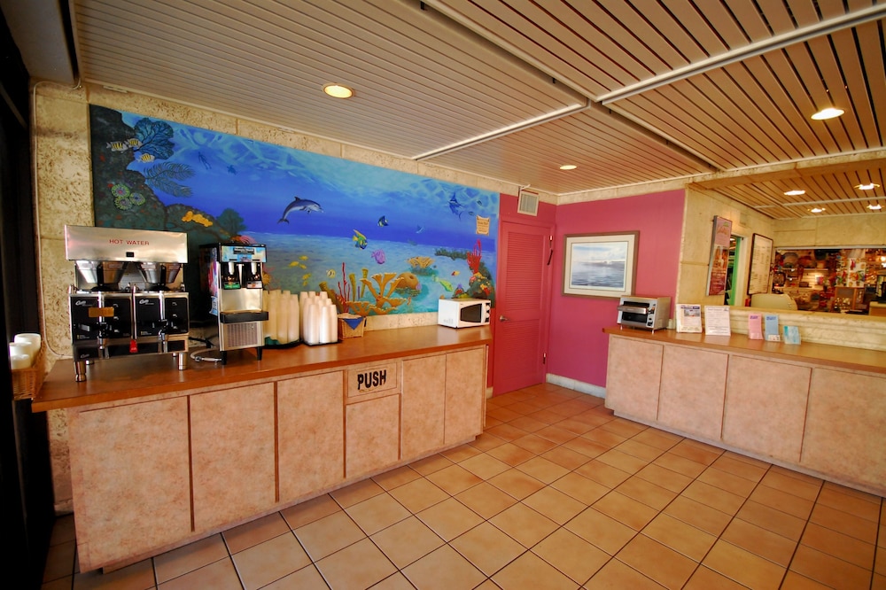 Marina Del Mar resort and Marina 10/59