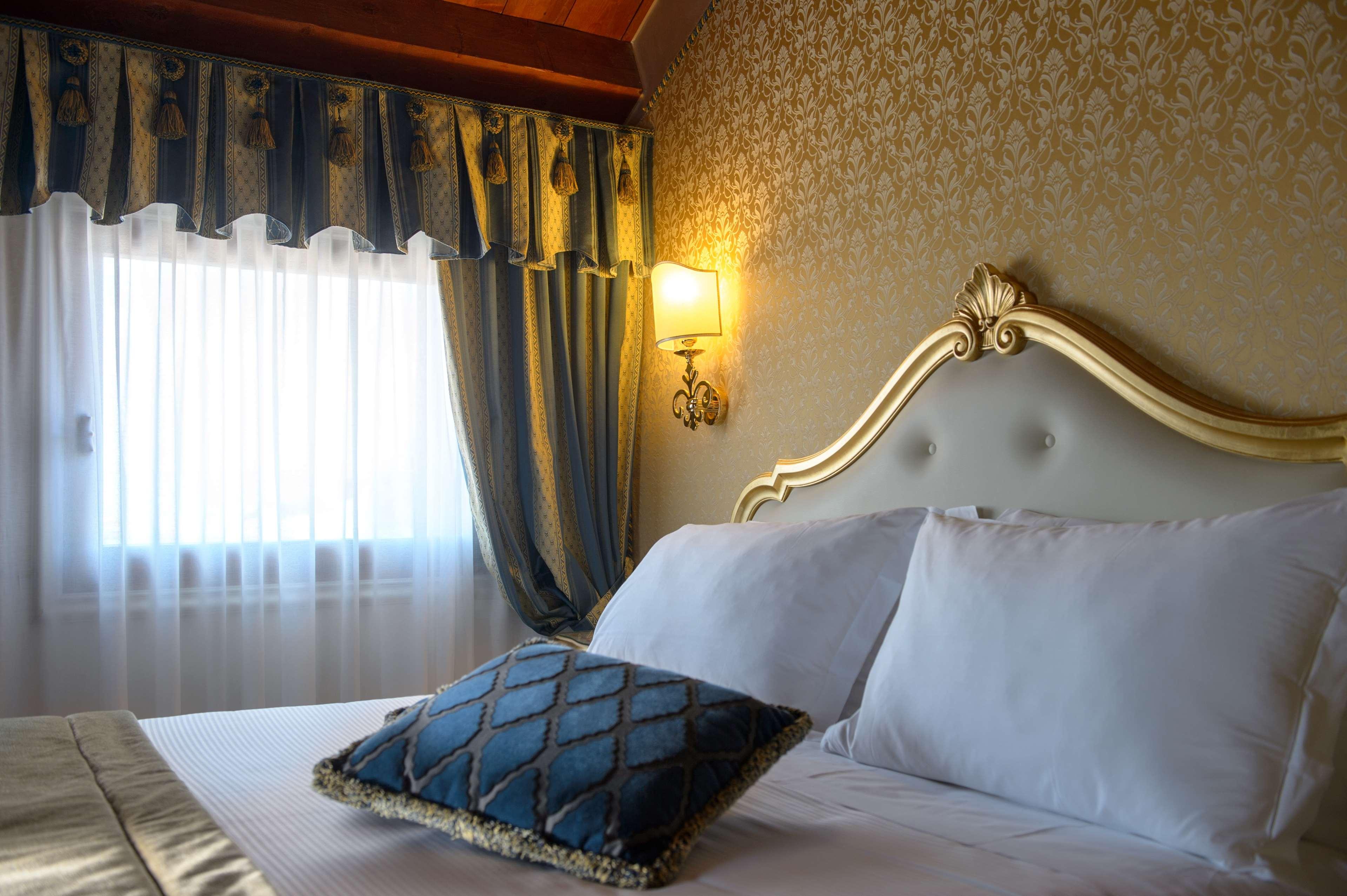 غرفة قياسية بسرير مزدوج، Hotel Olimpia Venice, BW Signature Collection 2/4