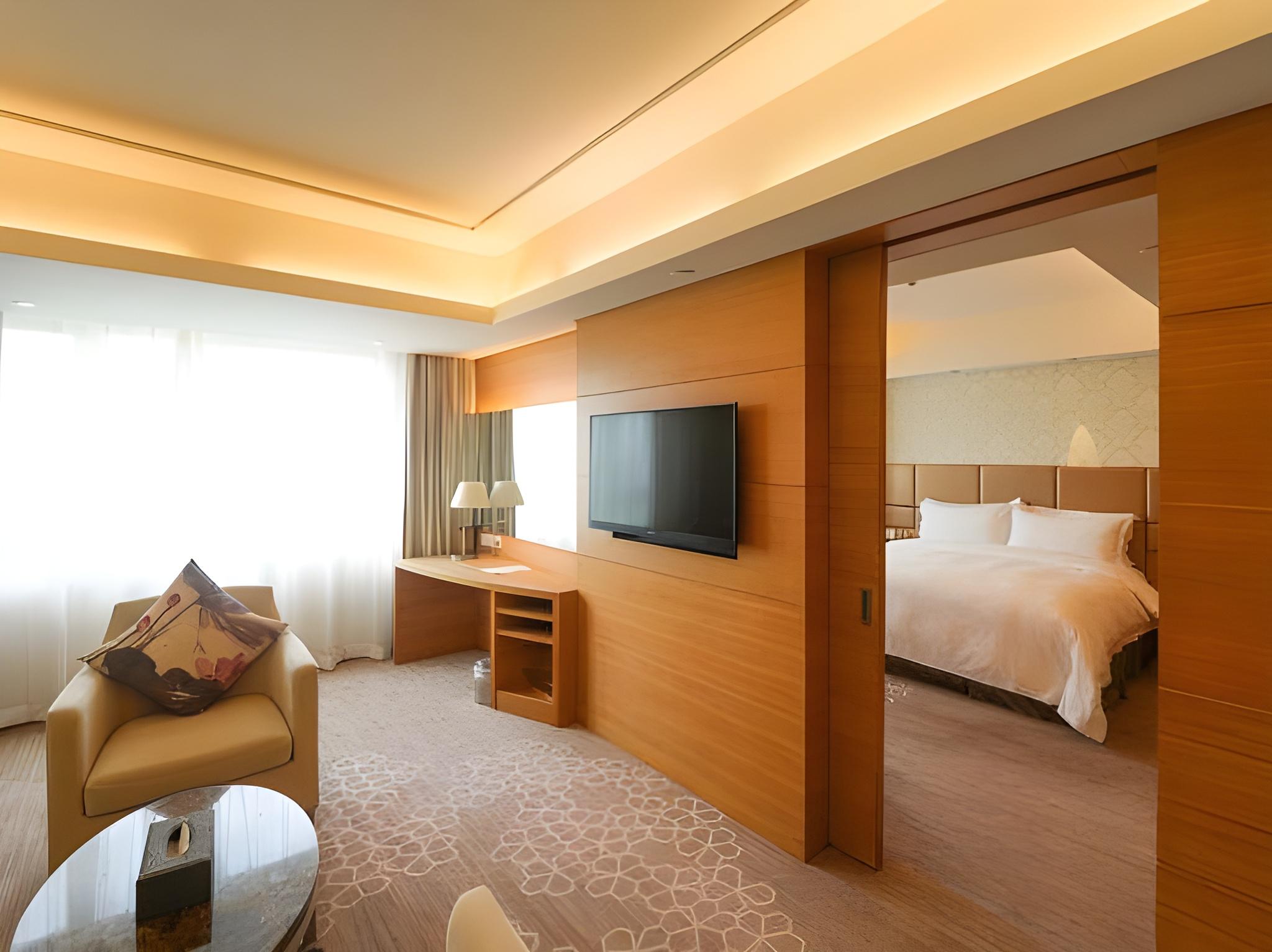 Deluxe, Suite