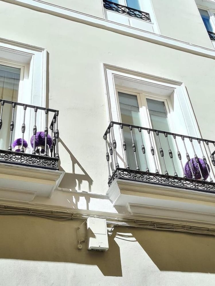 Hostal Hom Museo 2/36