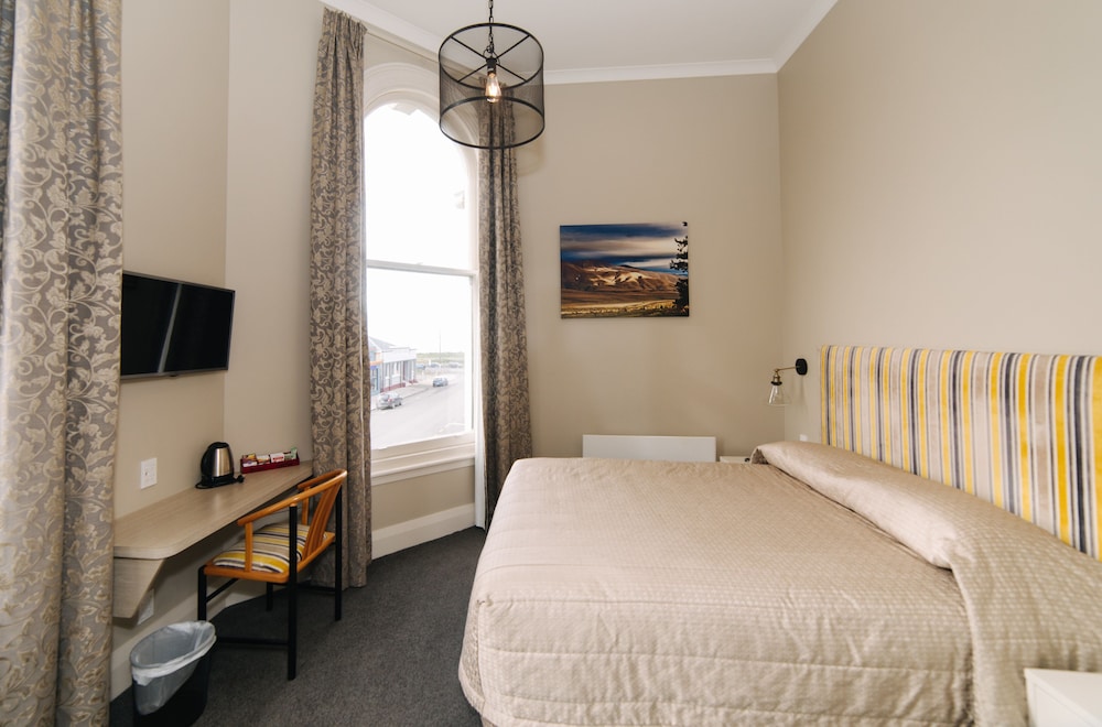 Brydone Hotel Oamaru 5/22