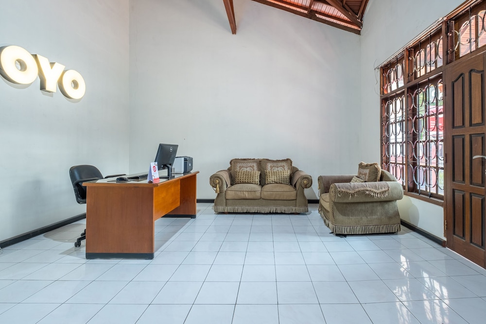 OYO Collection O 1032 Rahayu Residence Syariah 8/30