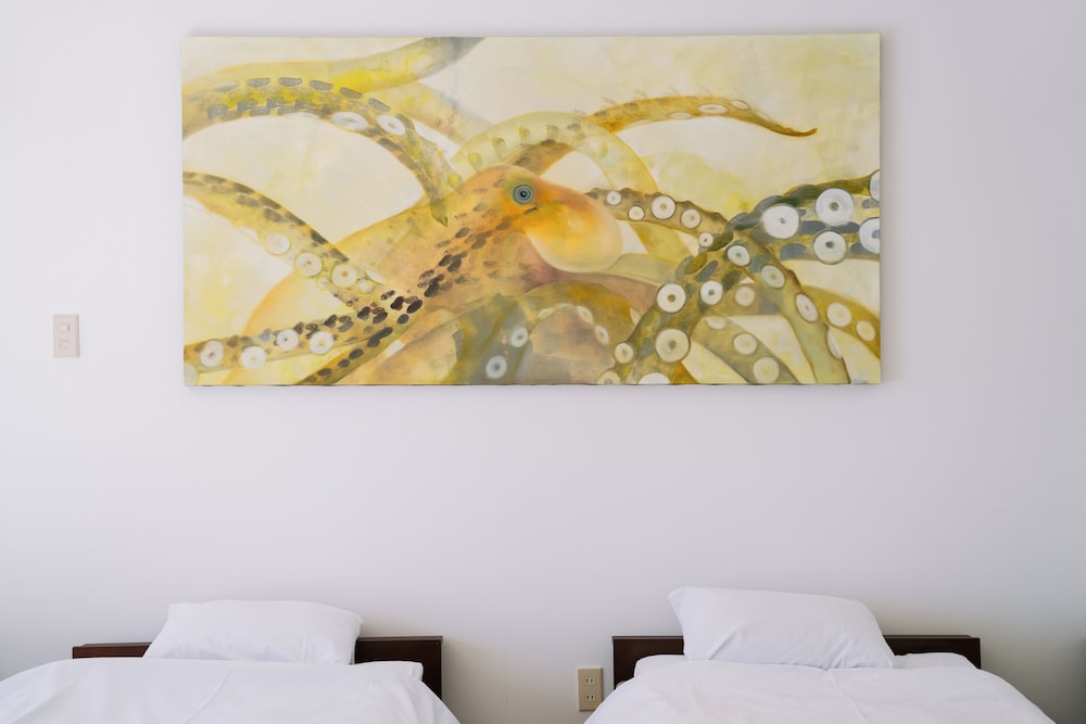 Hotel Kailani 11/20