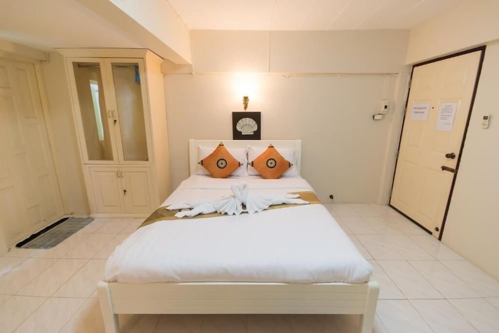 Maria Room For Rent Hua Hin 11/40