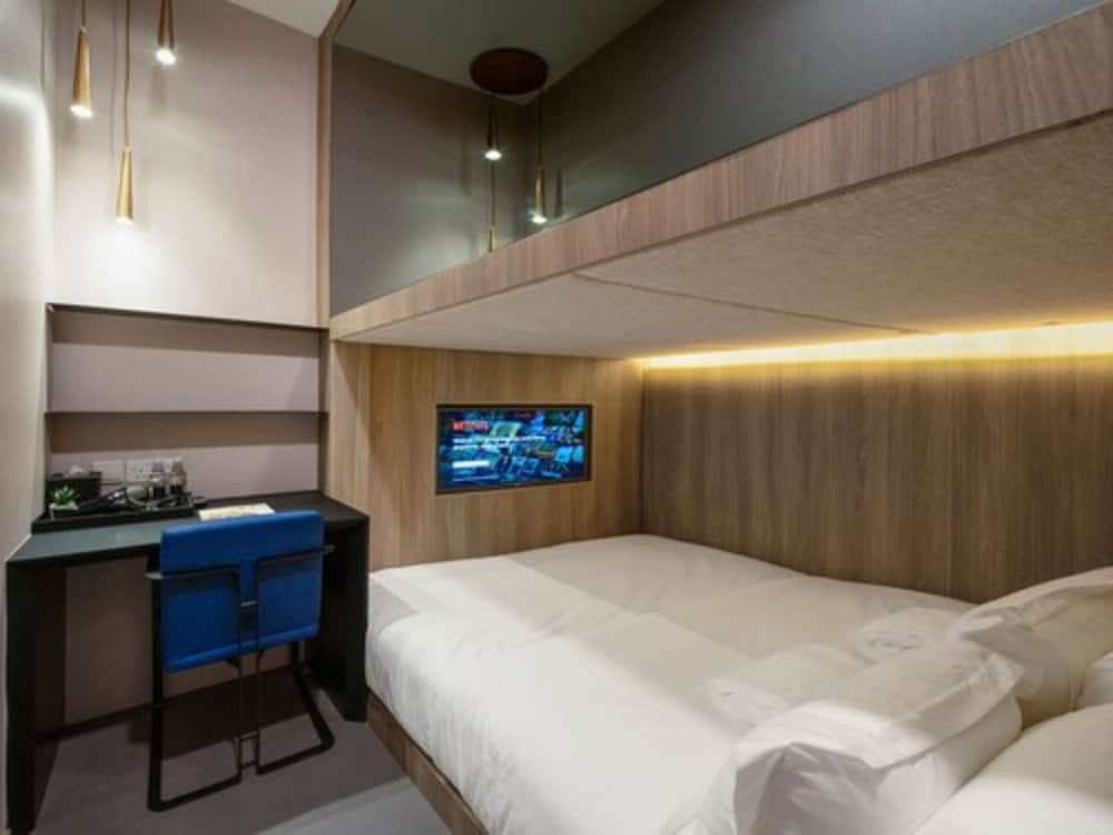 ST Signature Tanjong Pagar 29/50