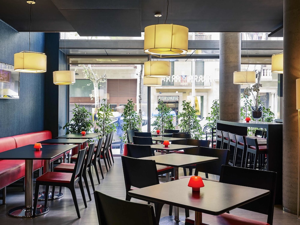 Ibis Barcelona Centro Sagrada Familia 42/70