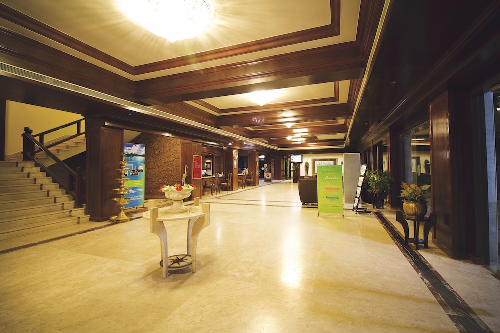 The Paradise Isle Beach Resort 11/23