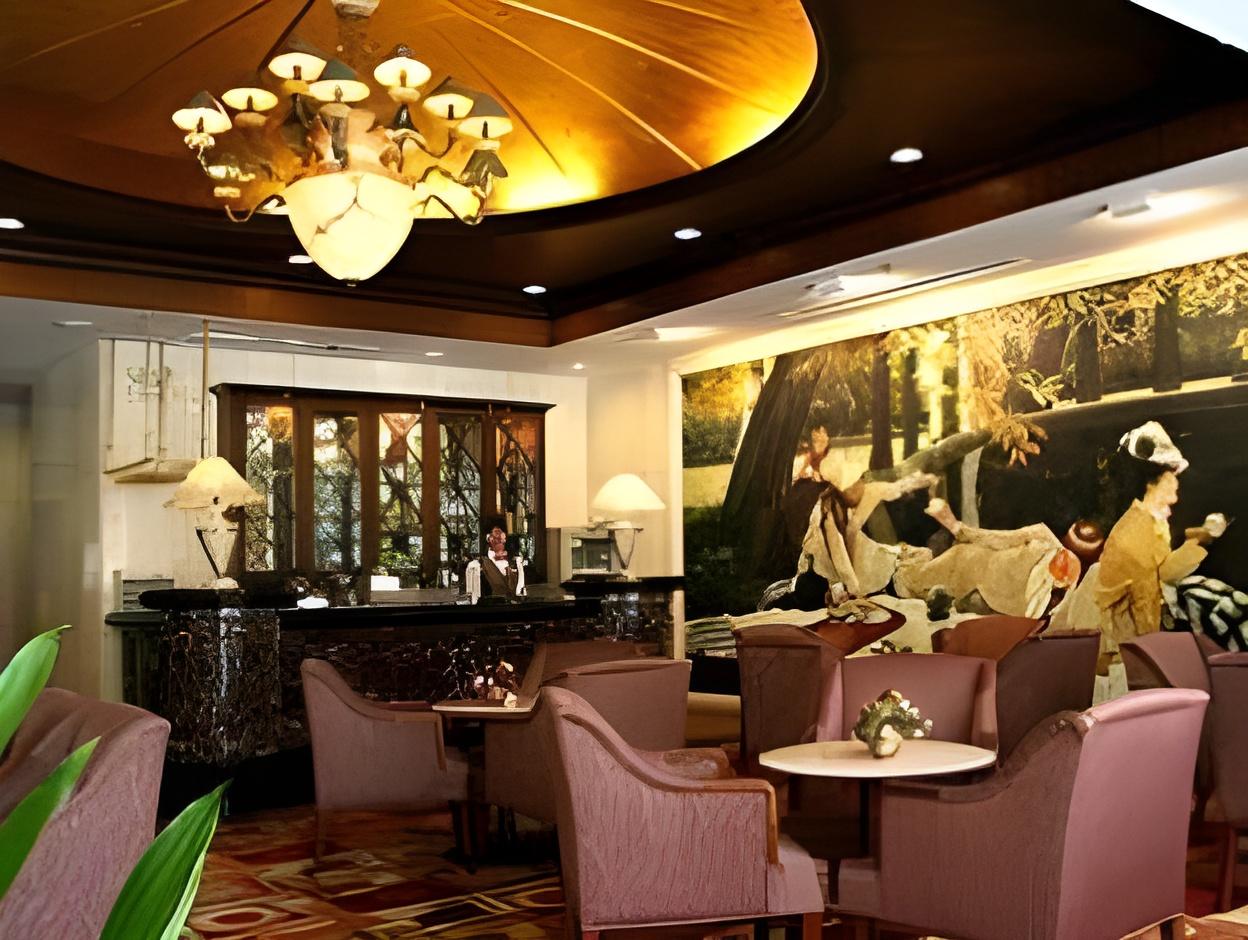 Sun City Hotel 47/50