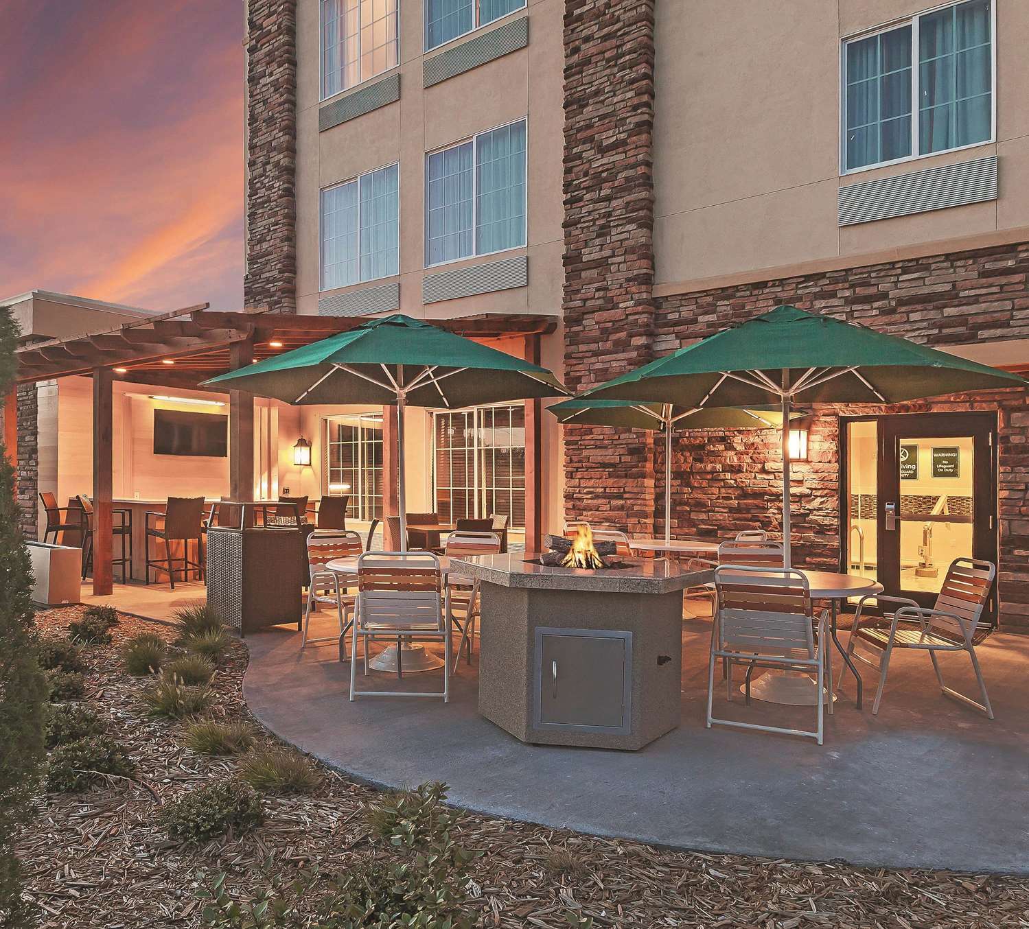 La Quinta Inn & Suites by Wyndham Pecos 5/62