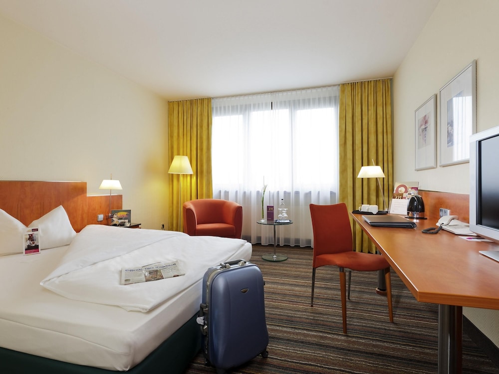 Privilege, Double Bed