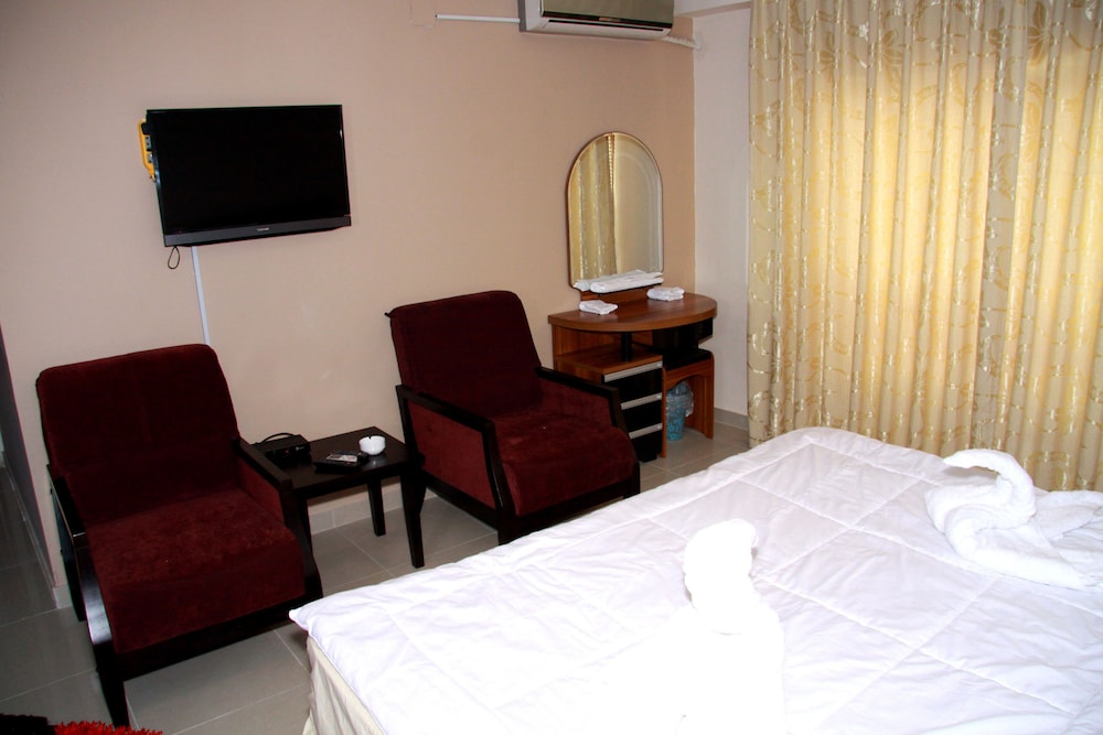 Sedrh Hotel 25/30