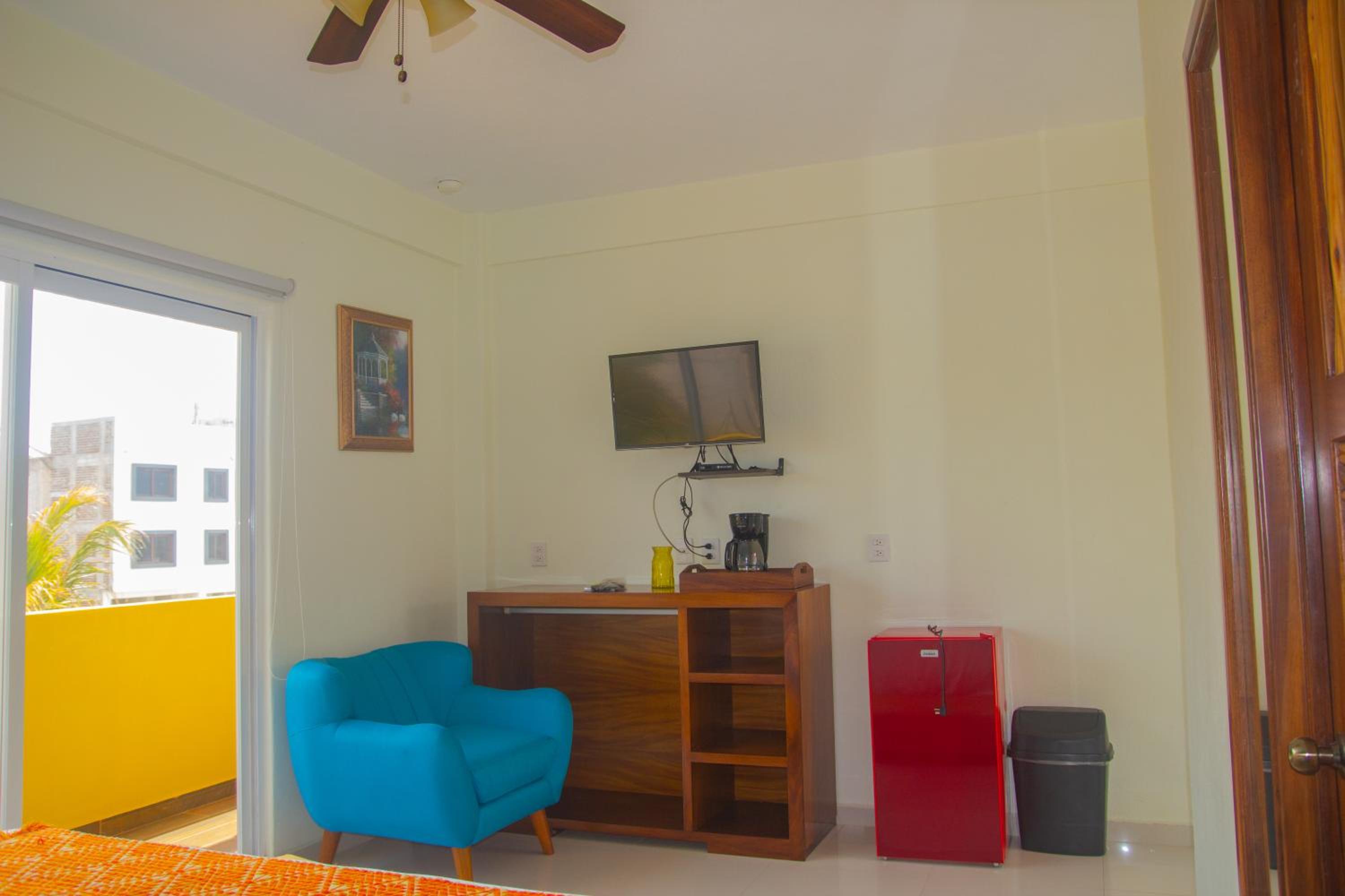 Hotel Happy Beach 45/58