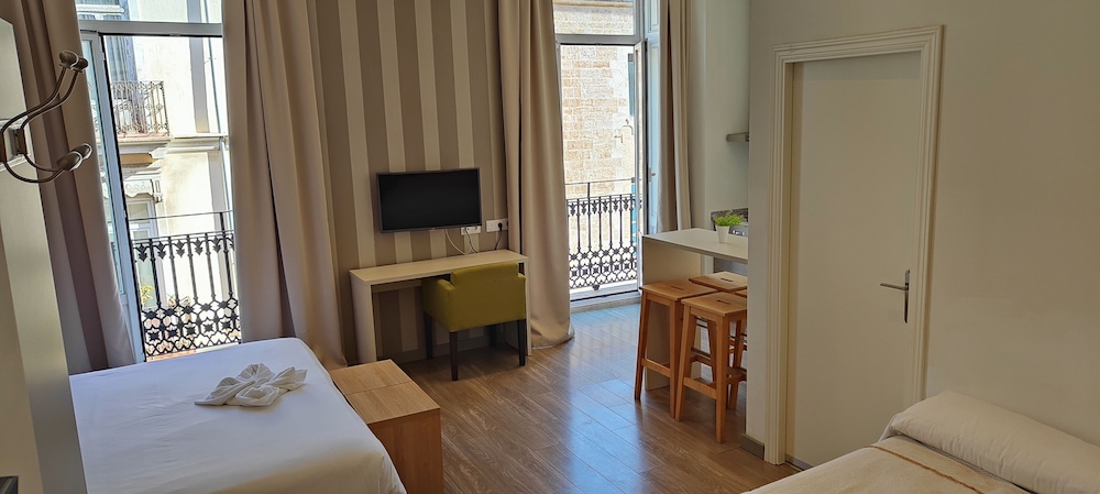 LOFT, DELUXE, CITY VIEW