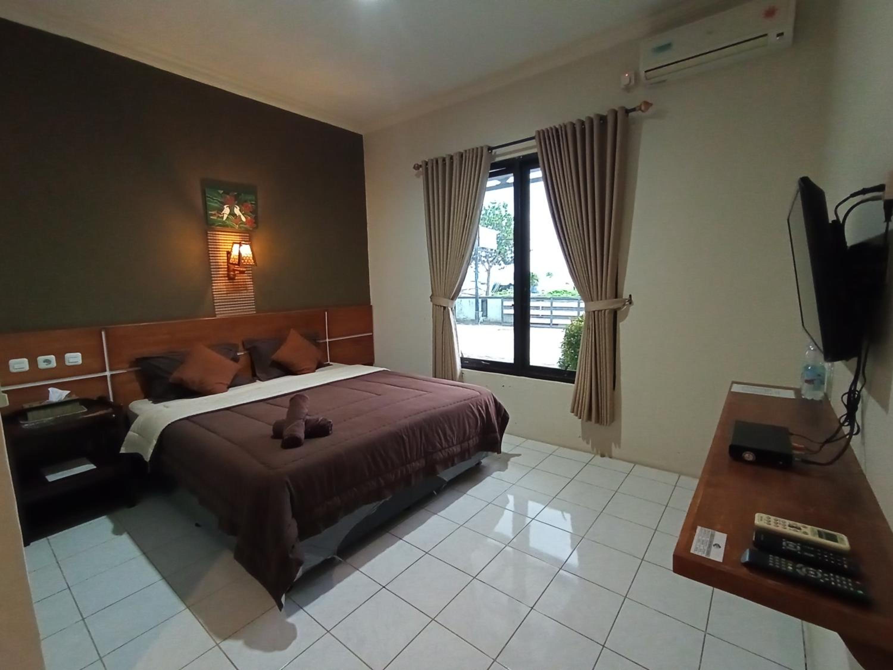 Yokima Beach Hotel 15/43