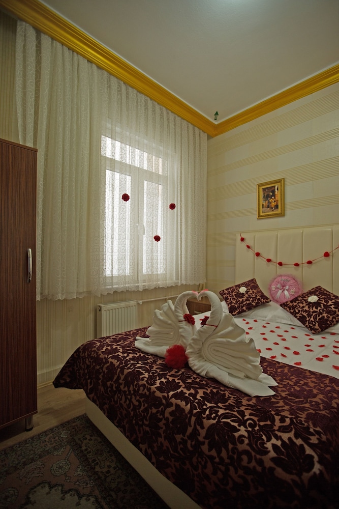 Sirkeci Emek Hotel 39/64