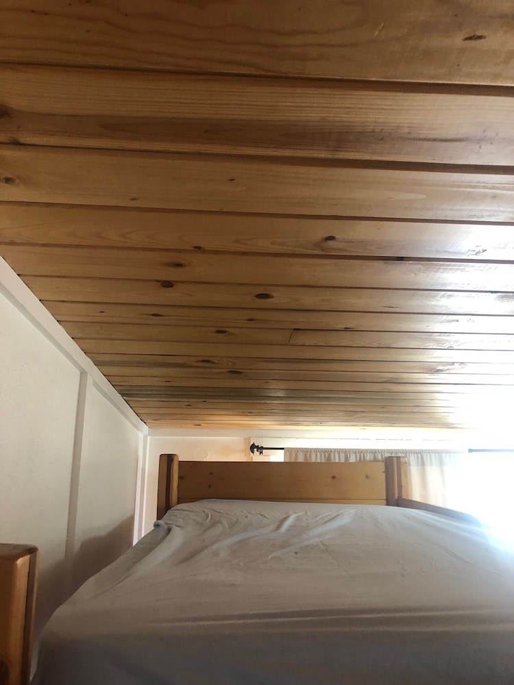 Estes Park Adventure Hostel 5/26