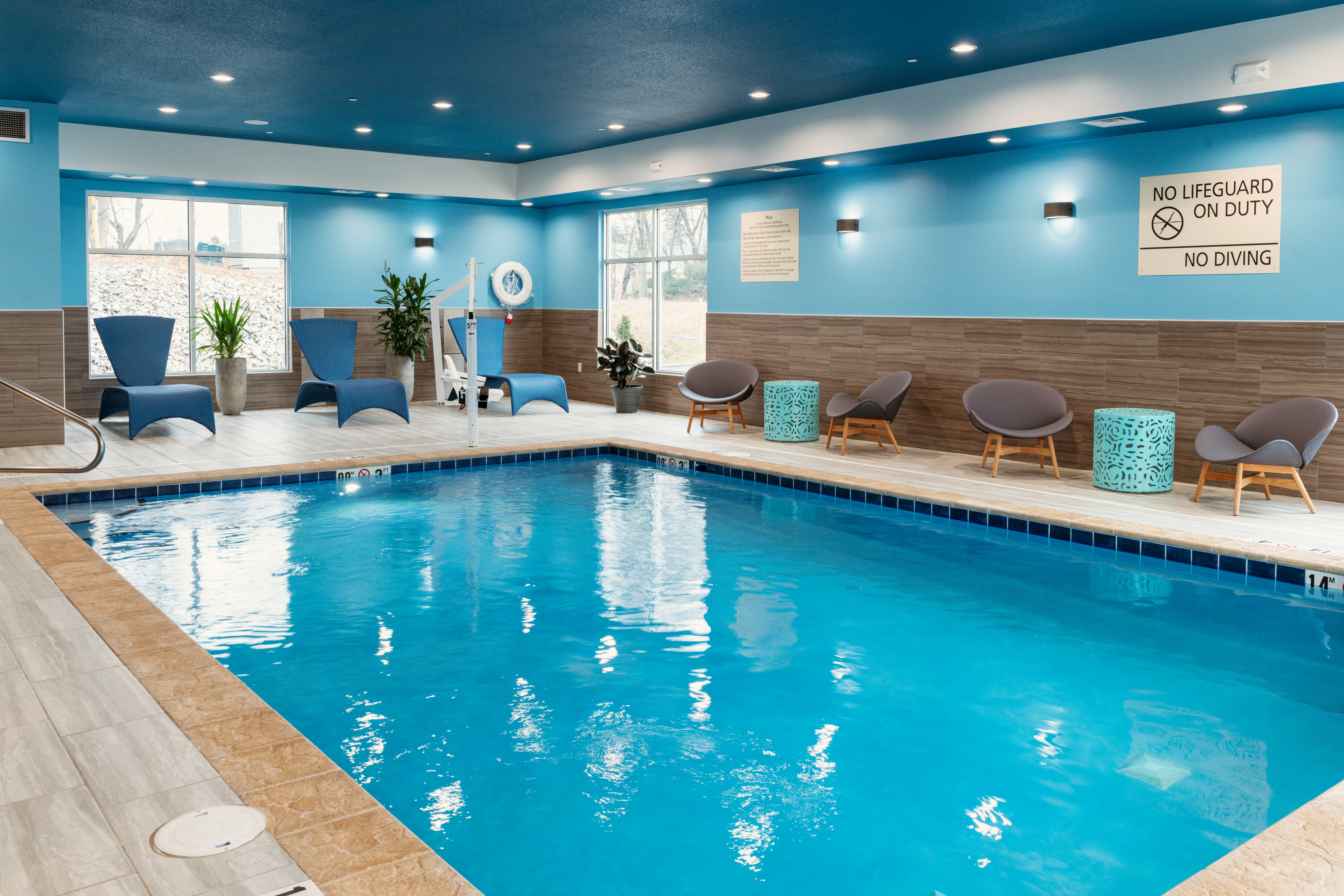 Hampton Inn and Suites Pittsburgh New Stanton PA 11/12