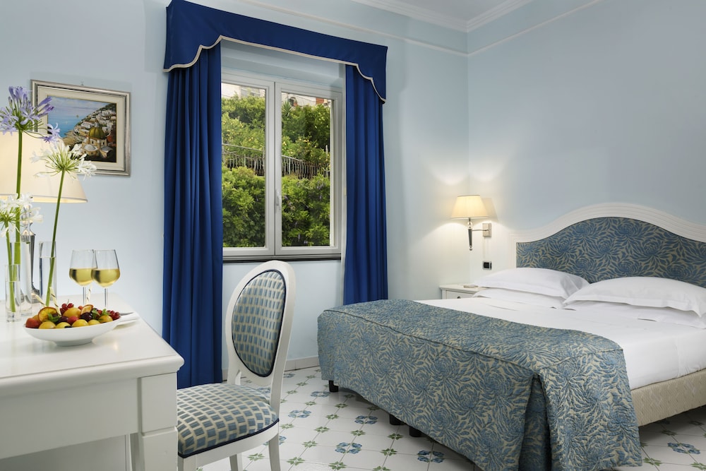 Raito Hotel 78/133