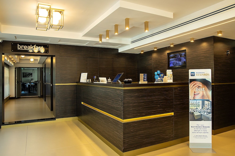 Lobby at Best Western Jfk Hotel, NAPLES