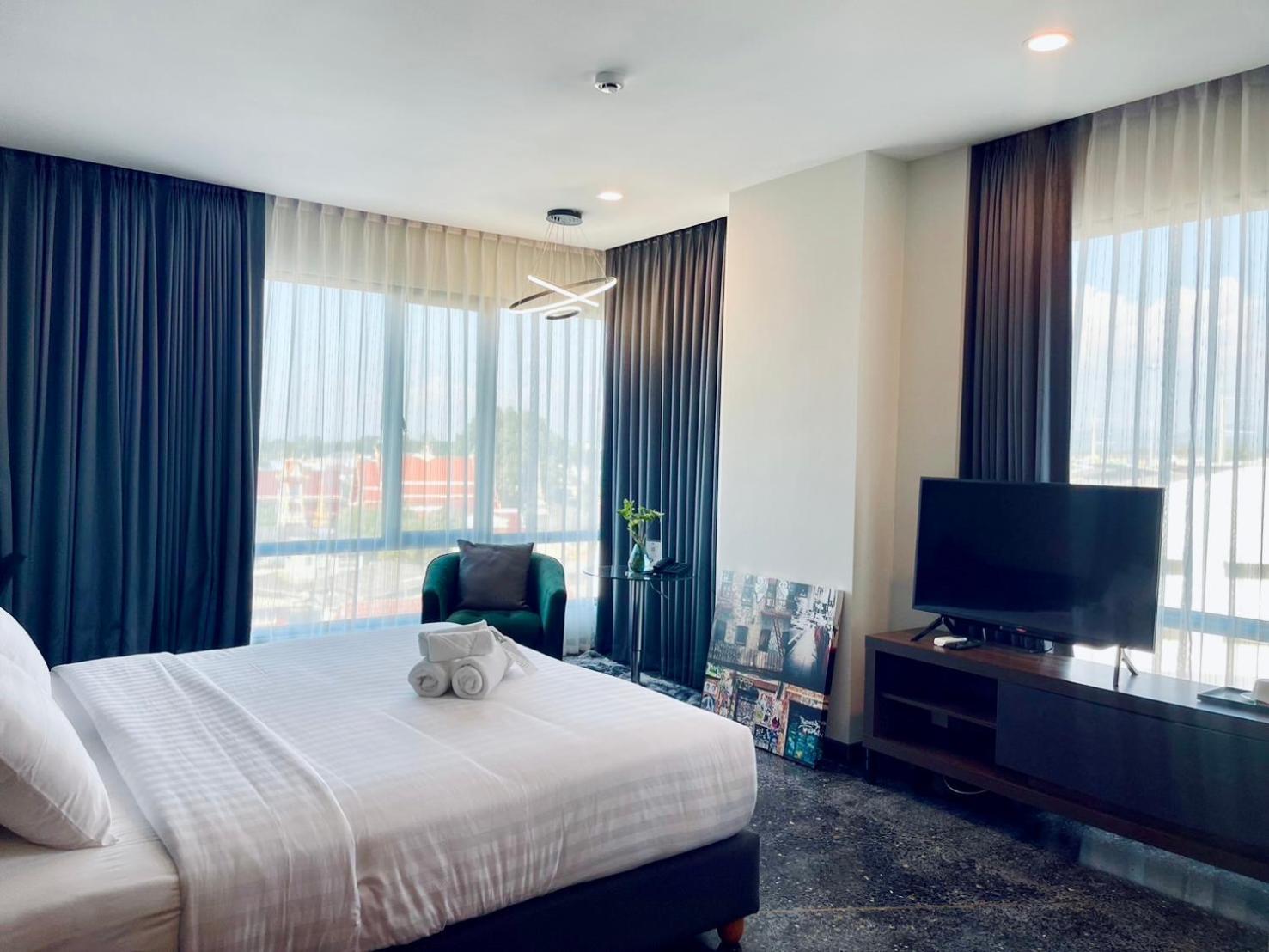 Room at Sibtis – The Art Gallery Hotel, LAMPANG