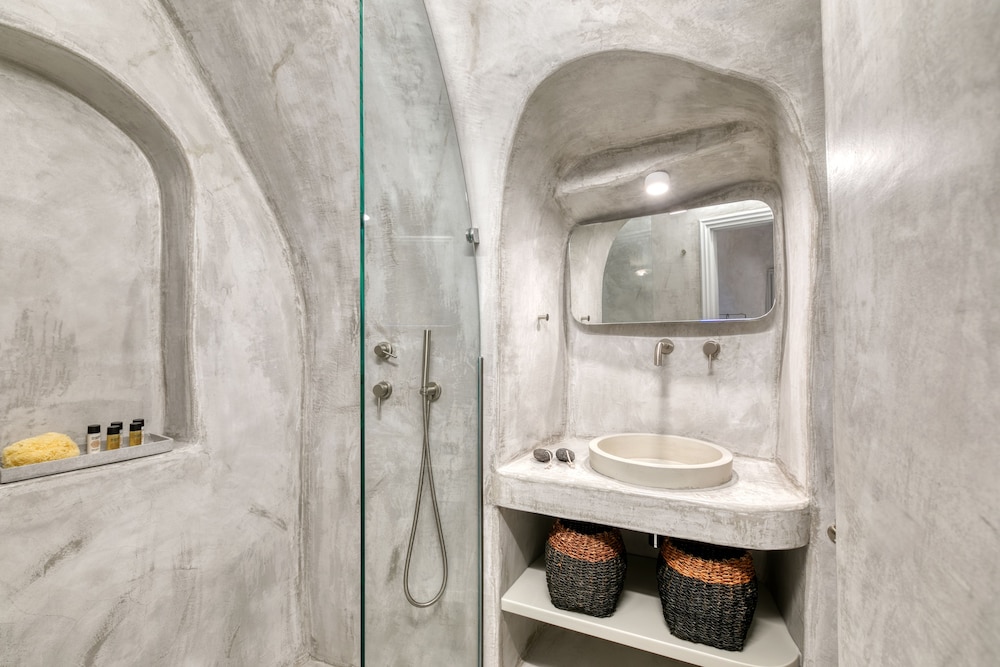 Marble Sun Villa By Caldera Houses 36/39
