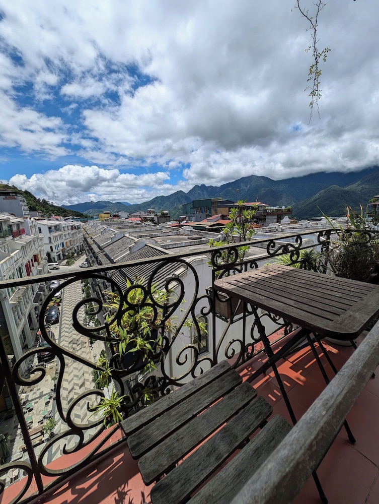 Sapa Centre Hotel 54/57